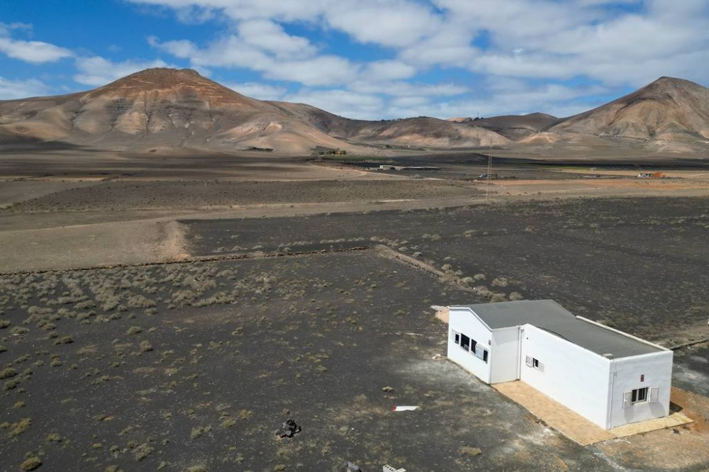Rare opportunity to purchase detached property minutes from Playa Quemada - PLaya Quemada - lanzaroteproperty.com