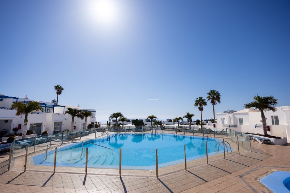 Immaculate ground floor apartment with communal pool in Matagorda - Matagorda - lanzaroteproperty.com