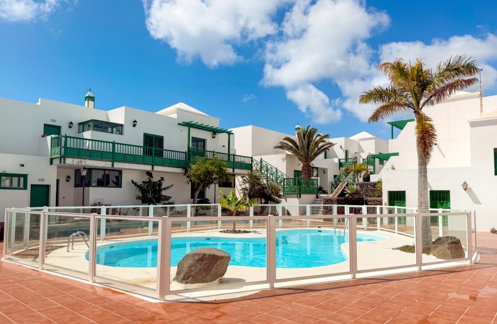 Brilliant 2 bedroom apartment in desirable complex in Costa Teguise - Costa Teguise - lanzaroteproperty.com
