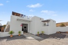 Luxury villa with guest house, heated pool & panoramic views in Yaiza - Yaiza - Property Picture 1