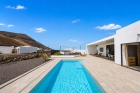 Luxury villa with guest house, heated pool & panoramic views in Yaiza - Yaiza - Property Picture 1