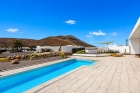 Luxury villa with guest house, heated pool & panoramic views in Yaiza - Yaiza - Property Picture 1
