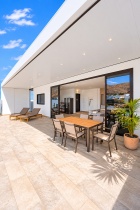 Luxury villa with guest house, heated pool & panoramic views in Yaiza - Yaiza - Property Picture 1