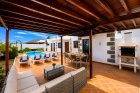Detached villa in Parque Del Rey complex with a south-facing garden and private heated pool - Playa Blanca - Property Picture 1