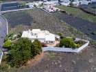 Amazing 3 bedroom, 1 bathroom Canarian farmhouse with seperate guest apartment in Guatiza - Guatiza - Property Picture 1