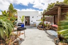 Amazing 3 bedroom, 1 bathroom Canarian farmhouse with seperate guest apartment in Guatiza - Guatiza - Property Picture 1