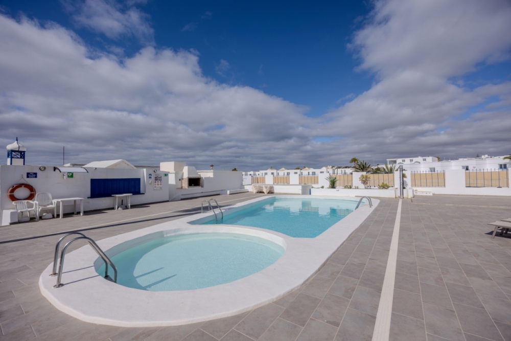 Ground floor apartment in secure gated complex close to the beach in Puerto del Carmen - Puerto Del Carmen Ground floor apartment in secure gated complex close to the beach in Puerto del Carmen - Puerto del Carmen - lanzaroteproperty.com