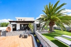 Single Level Villa with Mature Garden and Excellent Outdoor Living - Playa Blanca - Property Picture 1