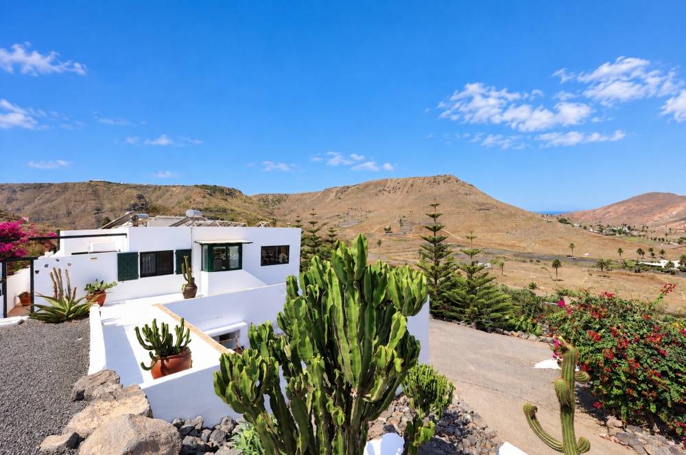 An Exceptional Rural Retreat with Panoramic Views - Haria - lanzaroteproperty.com