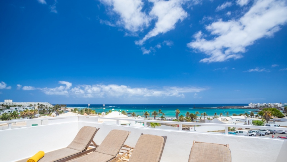 A premier investment opportunity in Costa Teguise - calle del marrajo - lanzaroteproperty.com