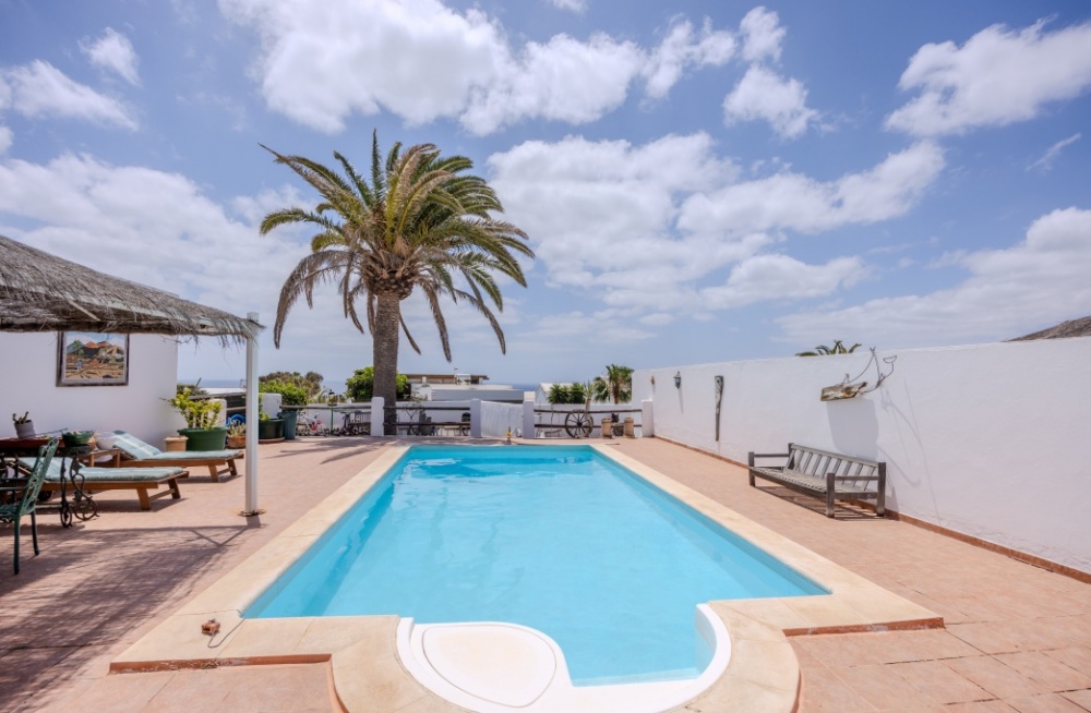 Beautiful 3 bedroom villa located in an elevated position in Los Mojones with sea views - Los Mojones Beautiful 3 bedroom villa located in an elevated position in Los Mojones with sea views - Los Mojones - lanzaroteproperty.com