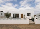 Bungalow with Views in Famara - Caleta de Famara - Property Picture 1