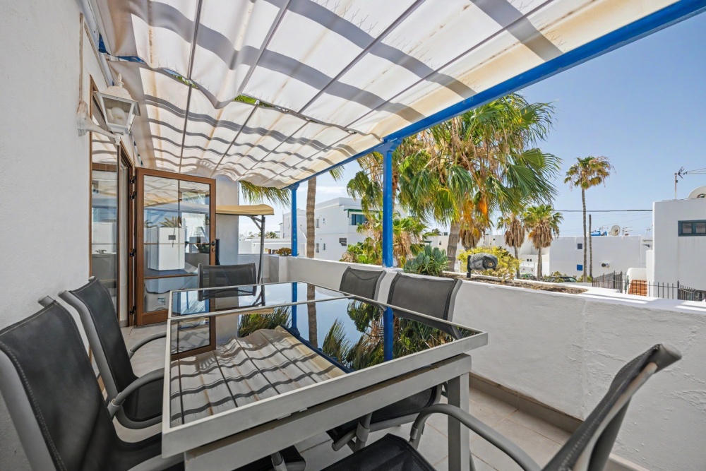 Modern 3 bedroom apartment for sale in the heart of Puerto del Carmen - Puerto Del Carmen - lanzaroteproperty.com