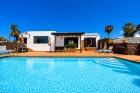 Delightful traditional style villa set on large plot in Playa Blanca - Playa Blanca - Property Picture 1