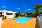 Delightful traditional style villa set on large plot in Playa Blanca - Playa Blanca - Property Picture 1
