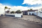 Beautiful villa located just minutes away from the popular Marina in Puerto Calero - Puerto Calero - Property Picture 1