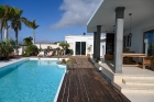 Beautiful villa located just minutes away from the popular Marina in Puerto Calero - Puerto Calero - Property Picture 1