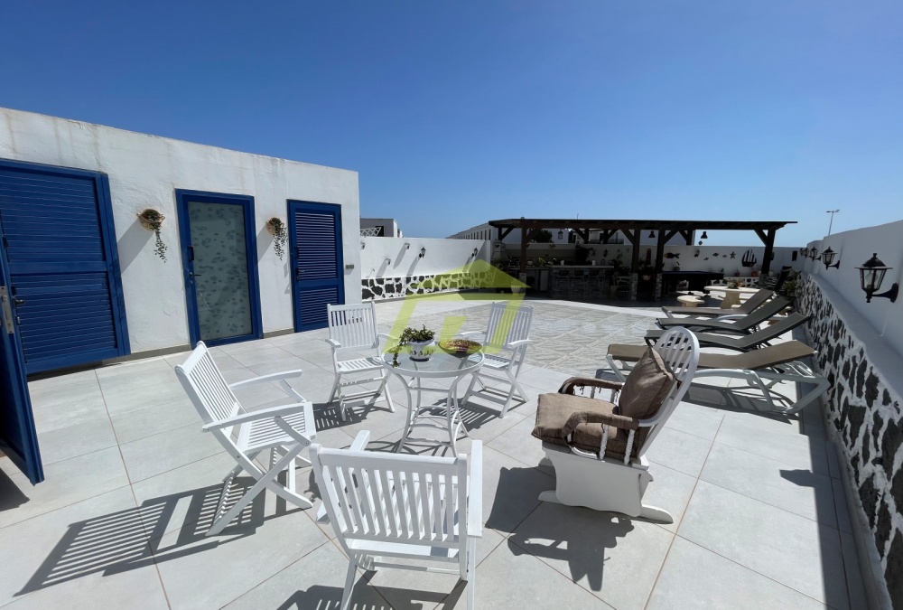 Elegant 3 bedroom duplex with sea views in Playa Blanca - Playa Blanca Elegant 3 bedroom duplex with sea views in Playa Blanca - Playa Blanca - lanzaroteproperty.com