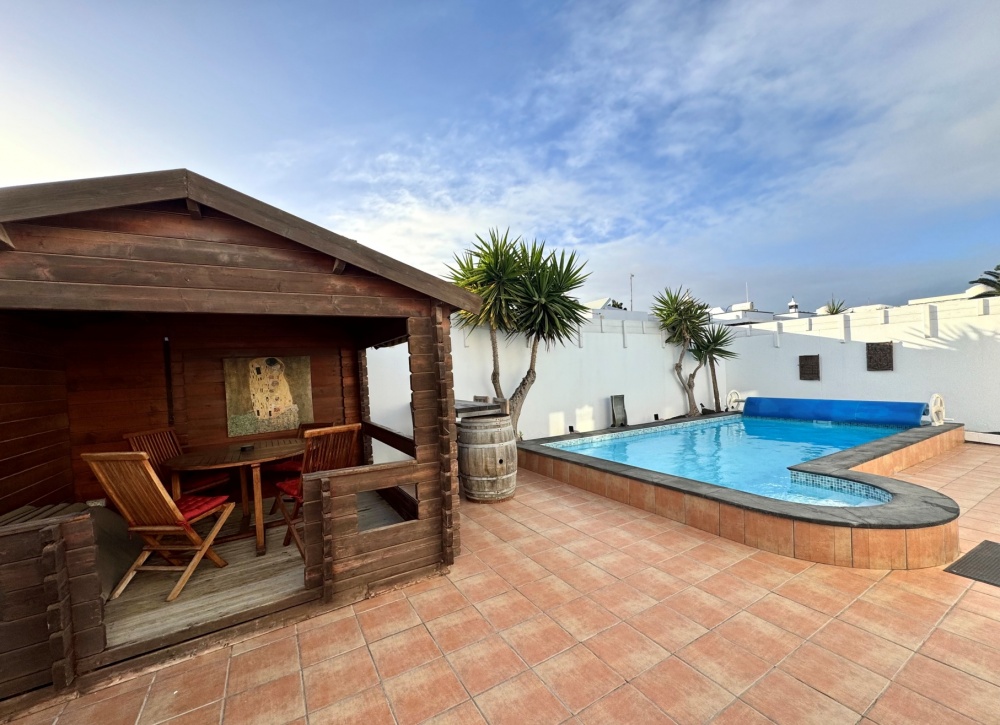Stunning 3 bedroom bungalow in Costa Teguise - Costa Teguise - lanzaroteproperty.com