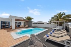 Playa Blanca villa with pool, garage and investment potential - Playa Blanca - Property Picture 1