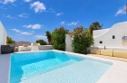 Renovated Detached Home with Private Pool and Spacious Gardens in Oasis de Nazaret - Nazaret - Property Picture 1