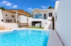 Renovated Detached Home with Private Pool and Spacious Gardens in Oasis de Nazaret - Nazaret - Property Picture 1