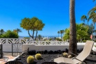 A stunning bungalow with access to a shared pool close to the beach - Puerto Del Carmen - Property Picture 1
