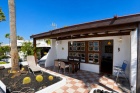 A stunning bungalow with access to a shared pool close to the beach - Puerto Del Carmen - Property Picture 1