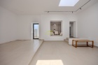A breathtakingly designed detached property with immaculate features throughout - Guime - Property Picture 1