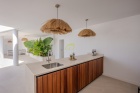 A breathtakingly designed detached property with immaculate features throughout - Guime - Property Picture 1