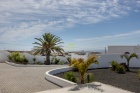 A breathtakingly designed detached property with immaculate features throughout - Guime - Property Picture 1