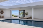 A breathtakingly designed detached property with immaculate features throughout - Guime - Property Picture 1