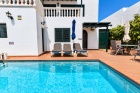 Wonderful detached property with private plot close to the beach in Puerto del Carmen - Puerto del Carmen - Property Picture 1
