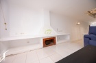 Spacious frontline property moments from the beach with a communal pool - Puerto Del Carmen - Property Picture 1