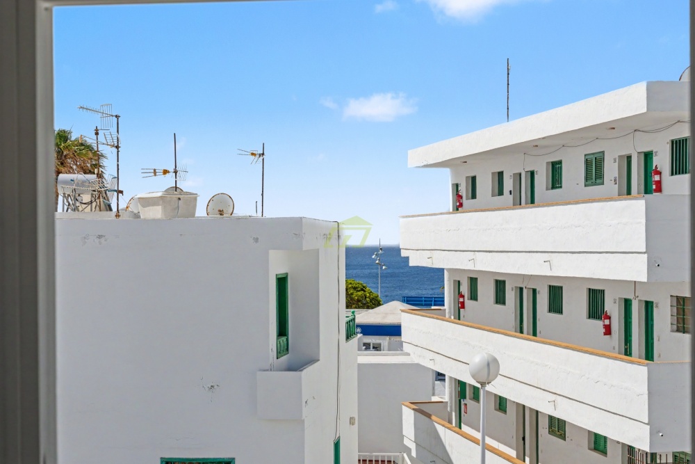 3 bedroom modern duplex in Puerto del Carmen - Puerto del Carmen - lanzaroteproperty.com