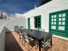 Spacious two bedroom apartment close to beaches and amenities - Costa Teguise - Property Picture 1