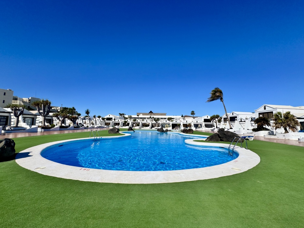 Modern Bungalow with Sea Views and High-Quality Features in Costa Teguise - Costa Teguise - lanzaroteproperty.com