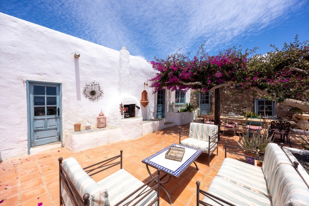Canarian Estate with Panoramic Sea Views in Mácher - Macher - lanzaroteproperty.com