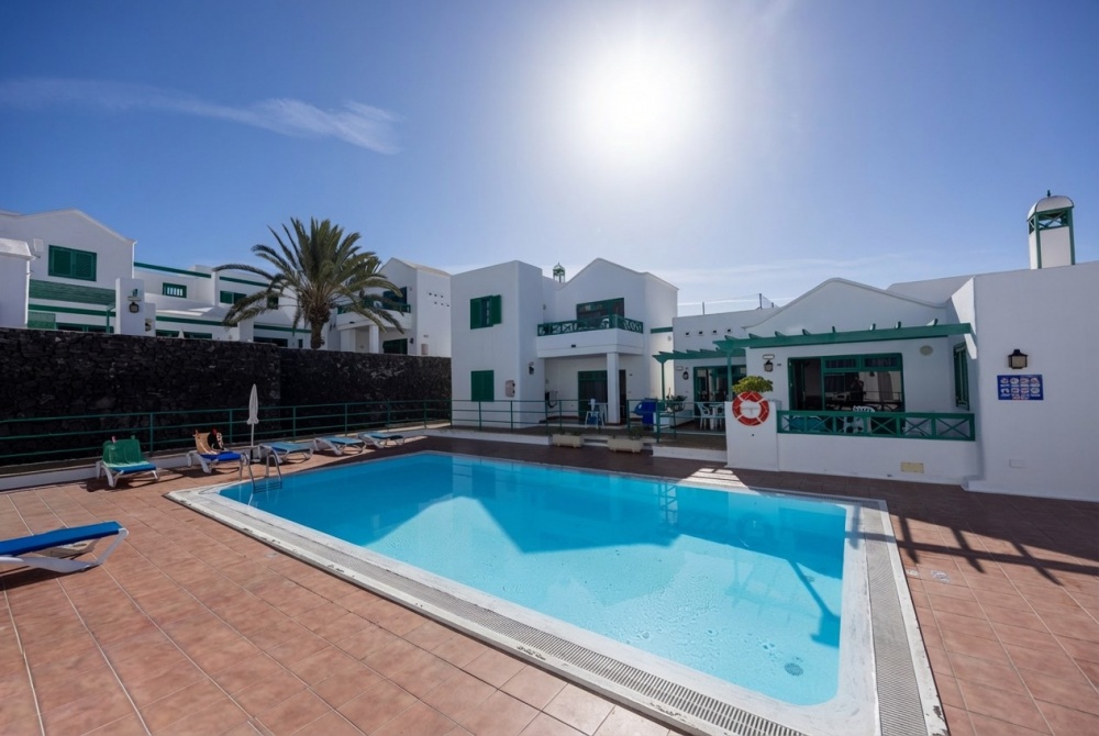 One-Bedroom Apartment in Puerto del Carmen - Puerto del Carmen - lanzaroteproperty.com