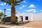 Semi-detached bungalow with private heated pool in Costa Teguise - Costa Teguise - Property Picture 1