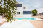 Spacious 4-Bedroom Corner Villa within walking distance to Marina Rubicón - Playa Blanca - Property Picture 1