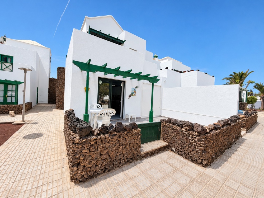 Ground Floor Apartment with Private Terrace in Marcastell - Playa Blanca - lanzaroteproperty.com