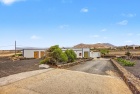 Refurbished traditional villa with panoramic views in Tinajo - Tinajo - Property Picture 1