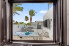 Beautifully renovated 2 bedroom corner plot bungalow in the sought-after Playa Bastián complex - Costa Teguise - Property Picture 1