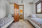 Beautifully renovated 2 bedroom corner plot bungalow in the sought-after Playa Bastián complex - Costa Teguise - Property Picture 1