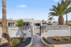 Beautifully renovated 2 bedroom corner plot bungalow in the sought-after Playa Bastián complex - Costa Teguise - Property Picture 1