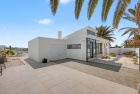 Private garden, stunning views and excellent outdoor leisure facilities - Costa Teguise - Property Picture 1