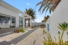 Private garden, stunning views and excellent outdoor leisure facilities - Costa Teguise - Property Picture 1